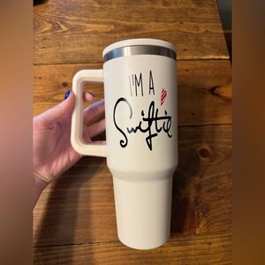 Brand new 'I'm a Swiftie' tumbler